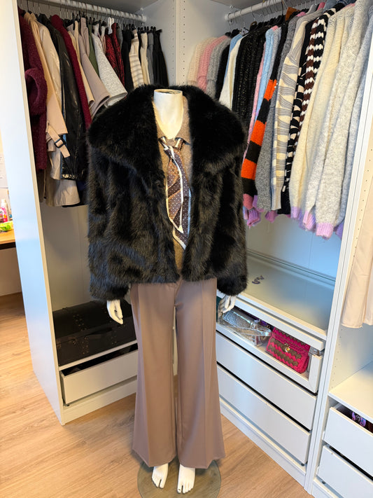 Faux fur jas zwart