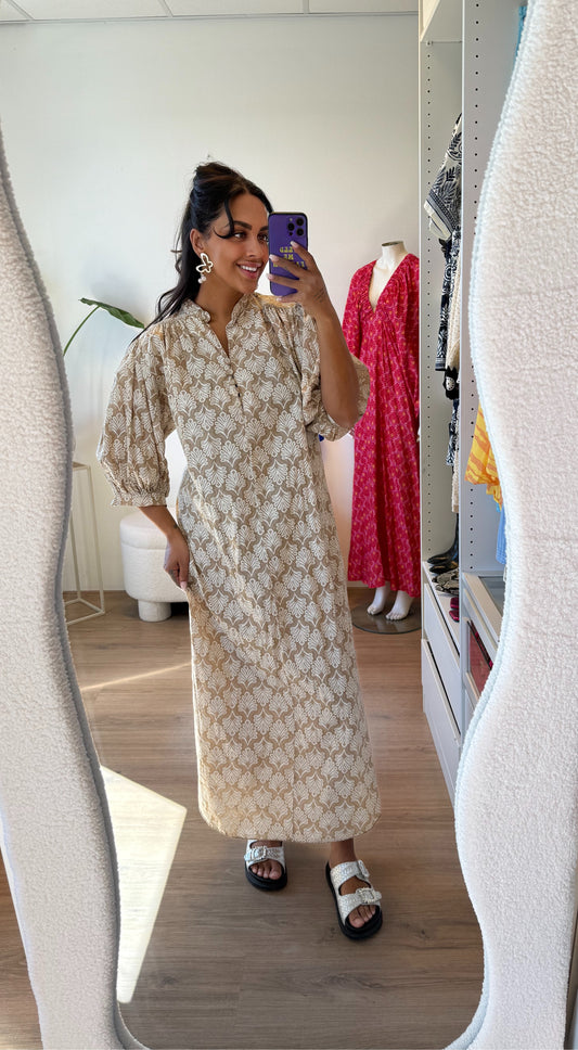 Maxi jurk met boho print beige
