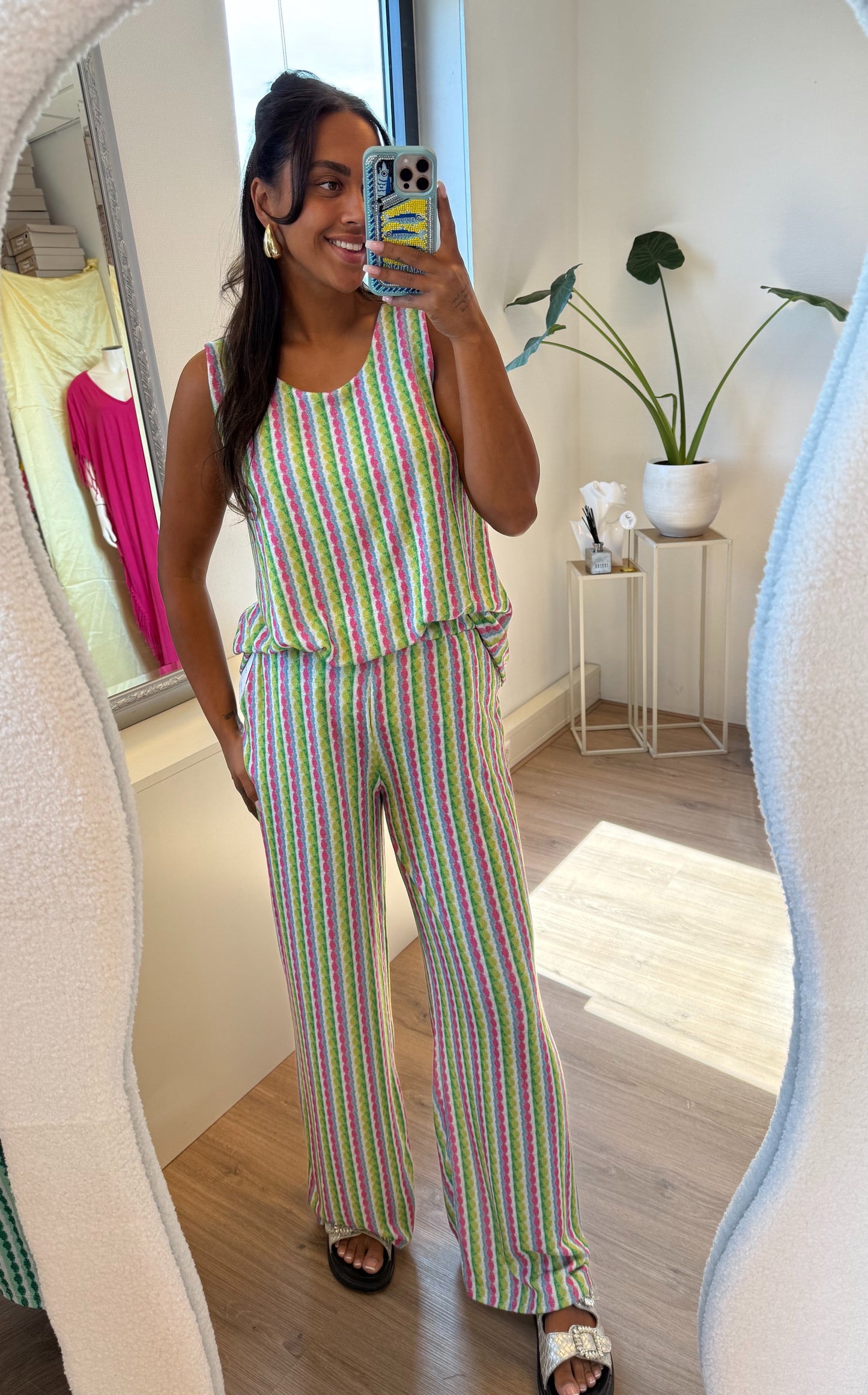 Tweedelige set shiny met print roze & groen