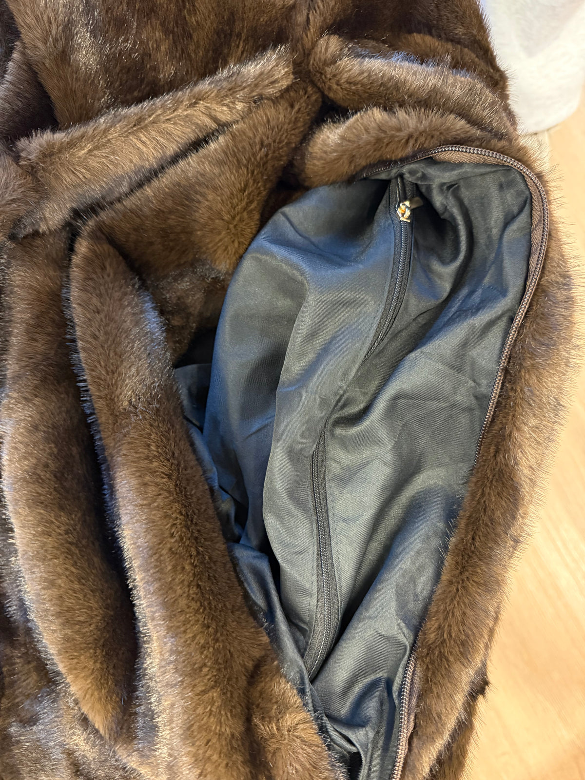 Faux fur slouchy tas XL choco bruin