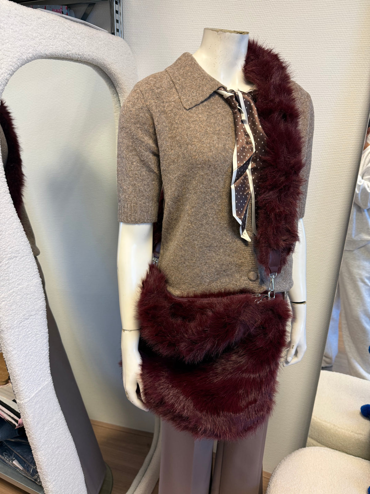 Faux fur schoudertas middelmaat bordeaux