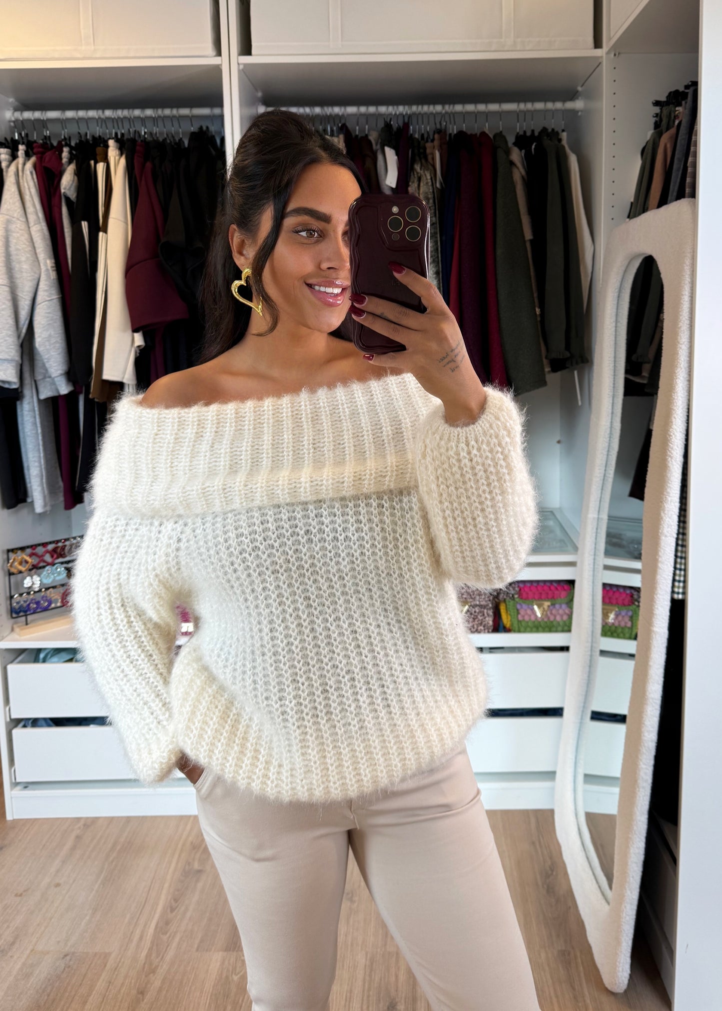 Amber off-shoulder knit offwhite