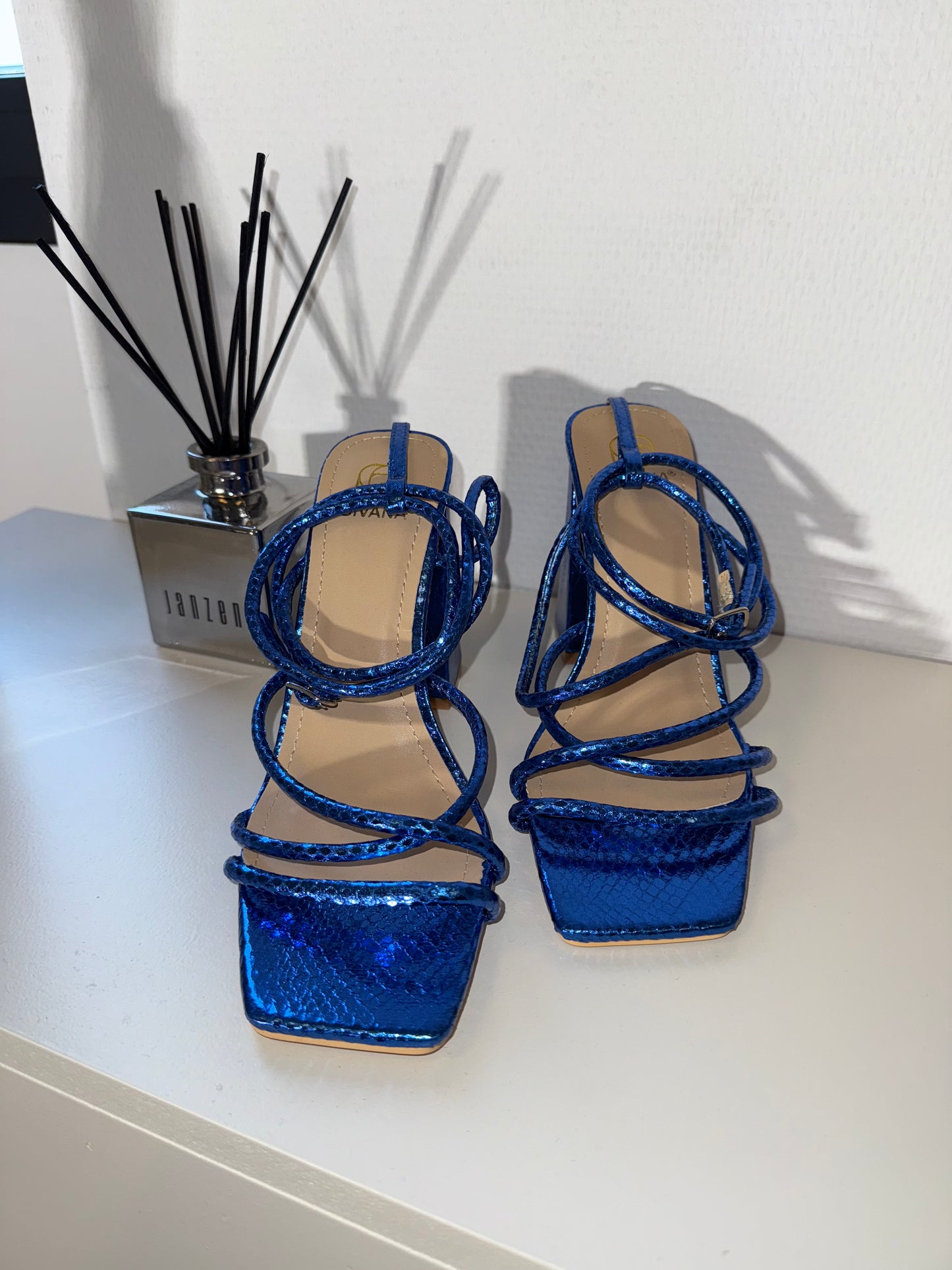 Mia metallic heels blue