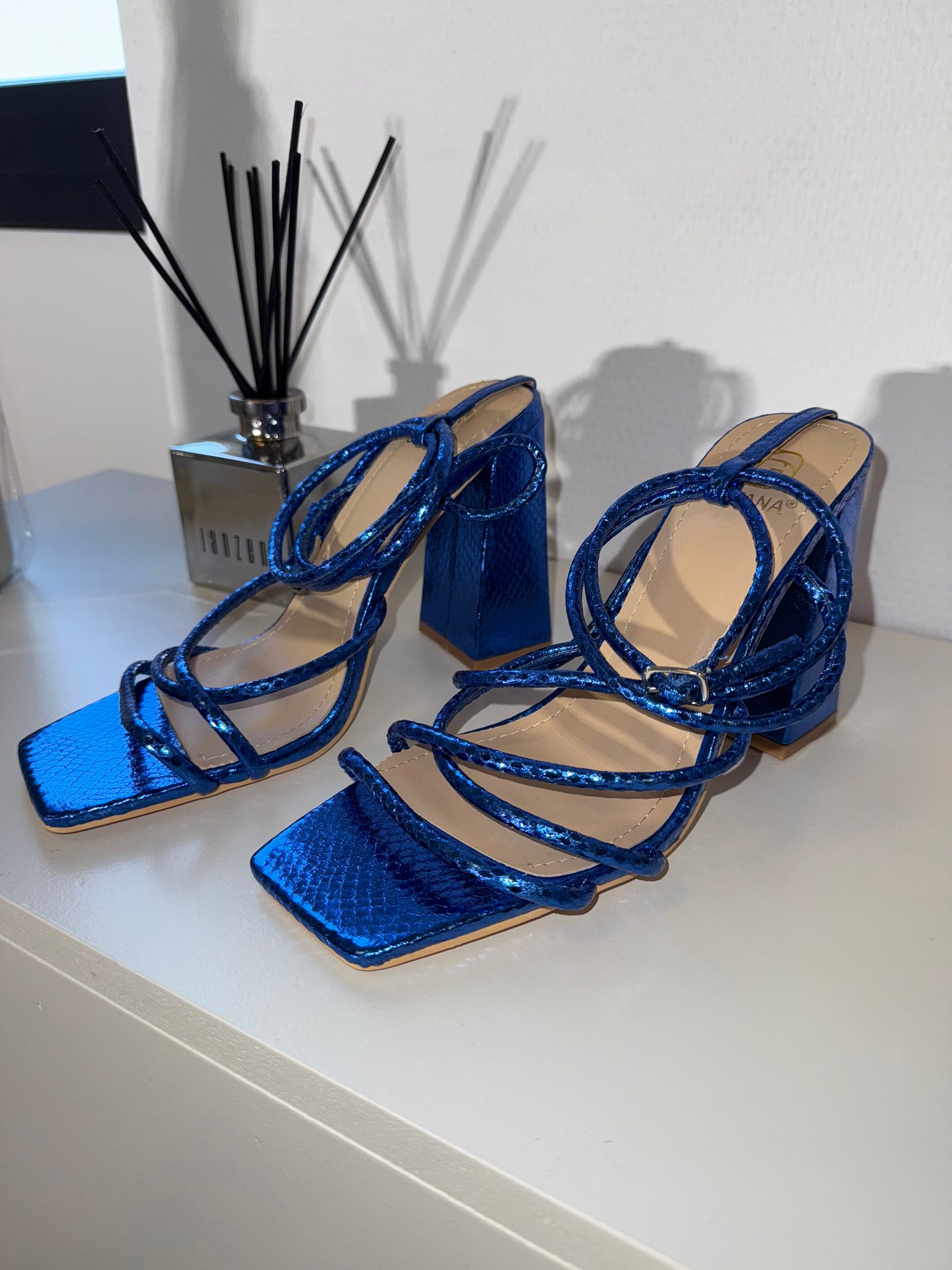 Mia metallic heels blue