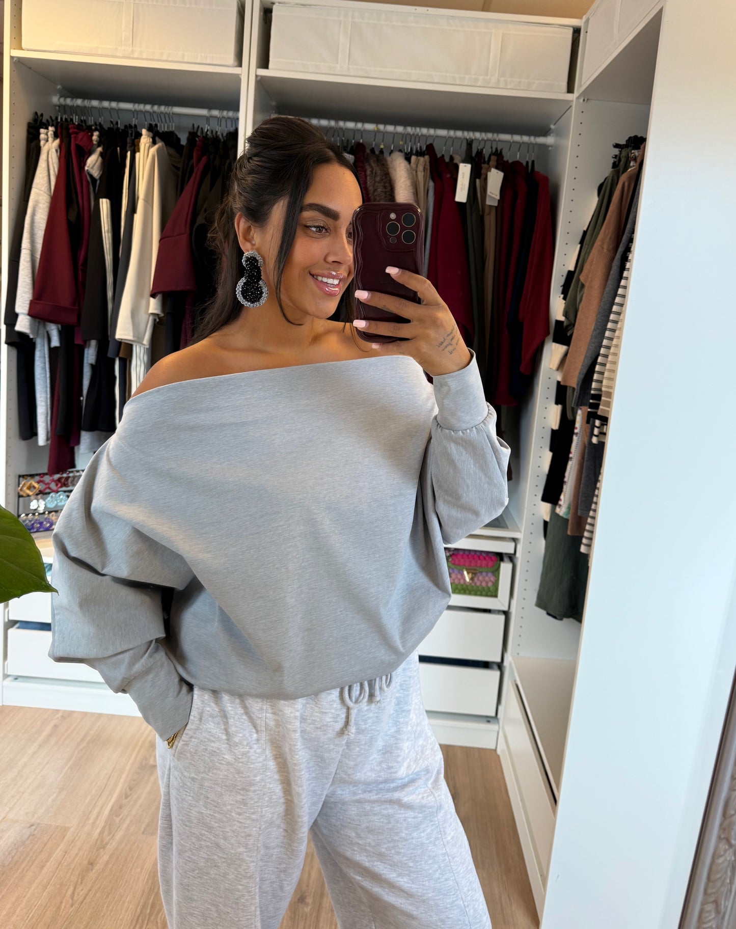 Olivia off-shoulder top grey
