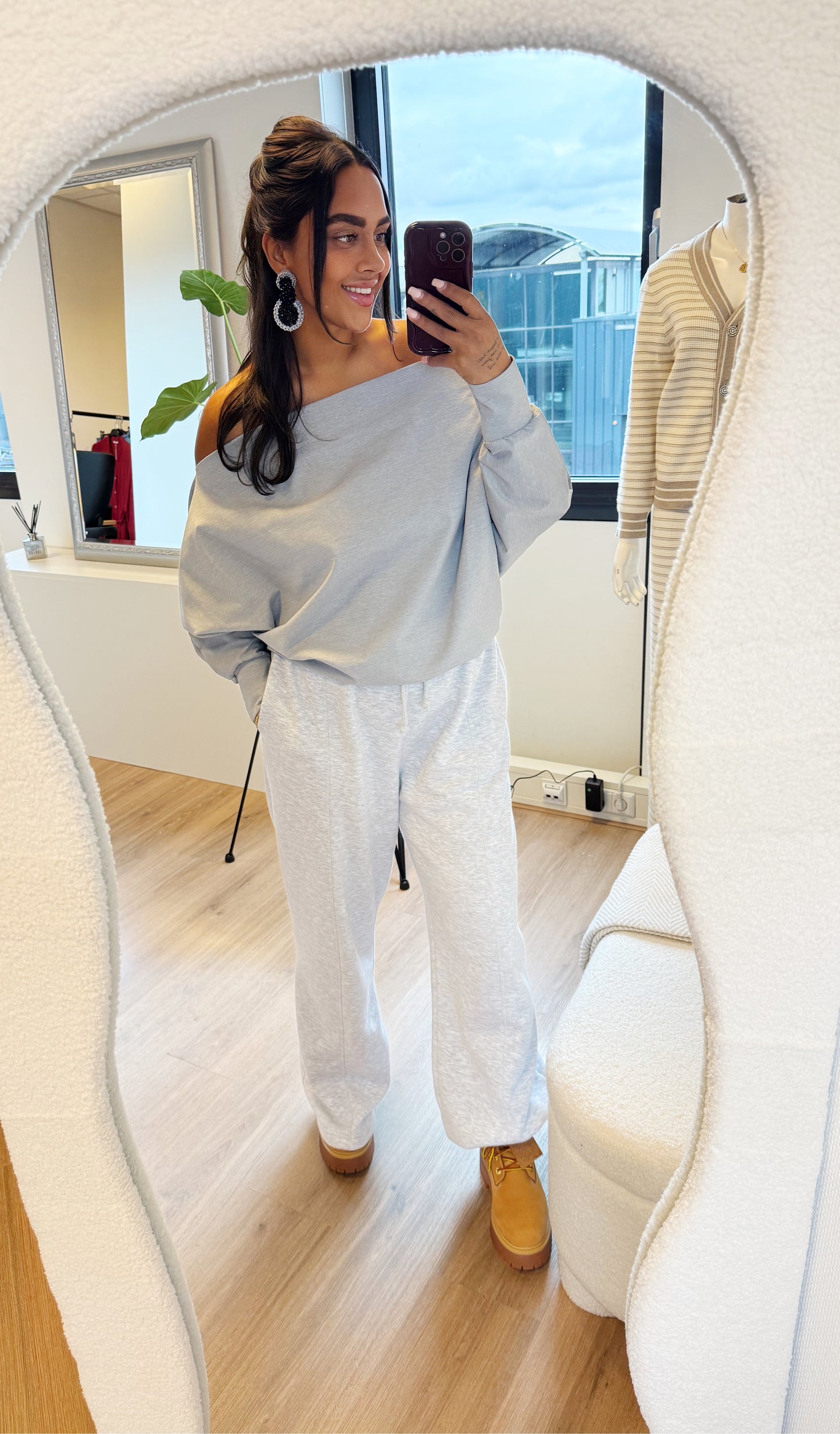 Olivia off-shoulder top grey