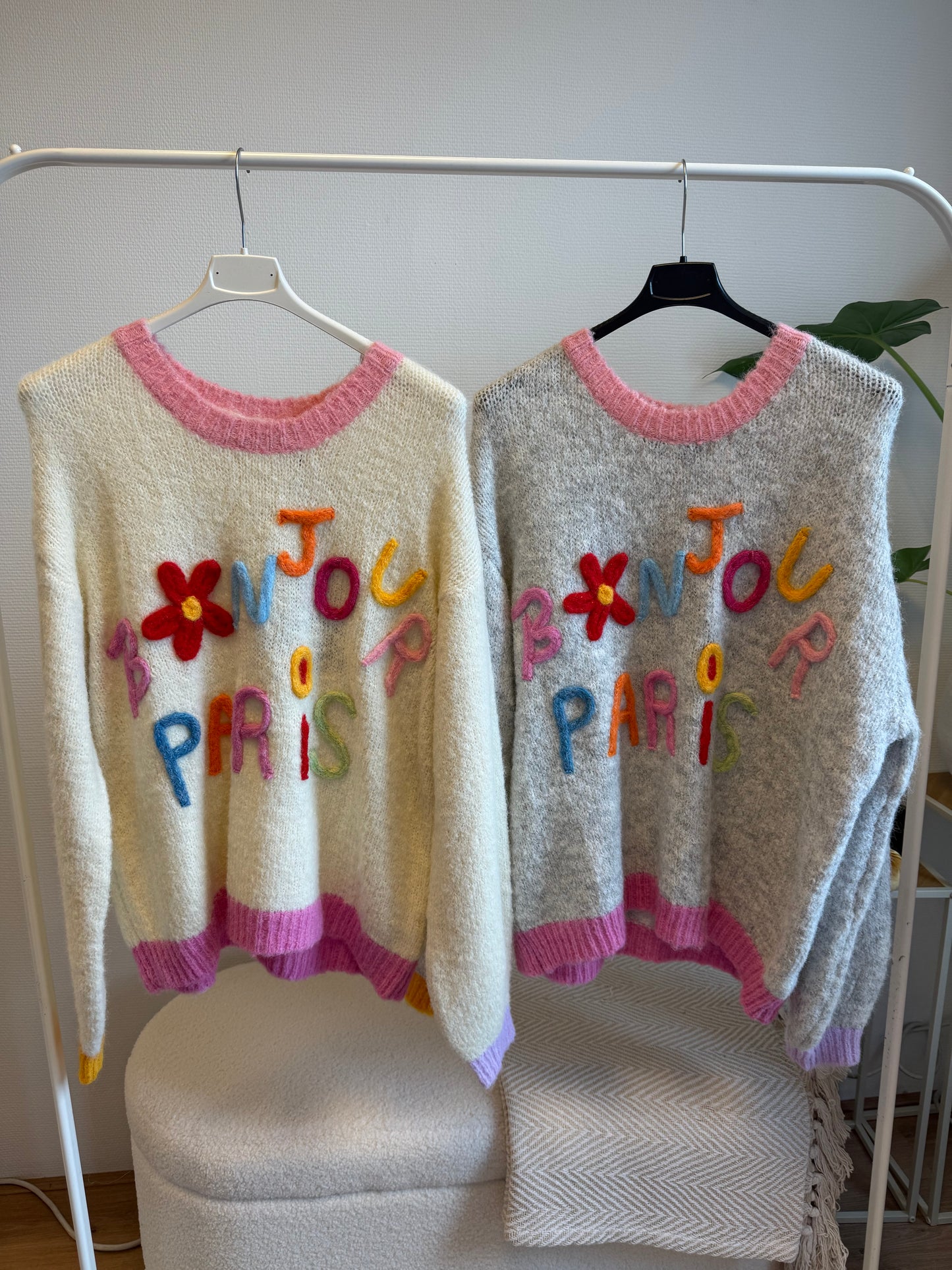 Trui bonjour paris offwhite & pink