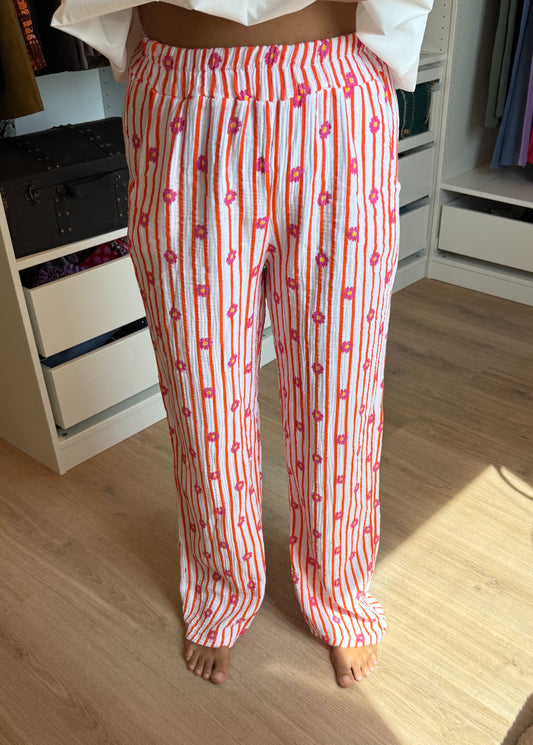 Mousseline broek met rechte pijpen bloemenprint wit