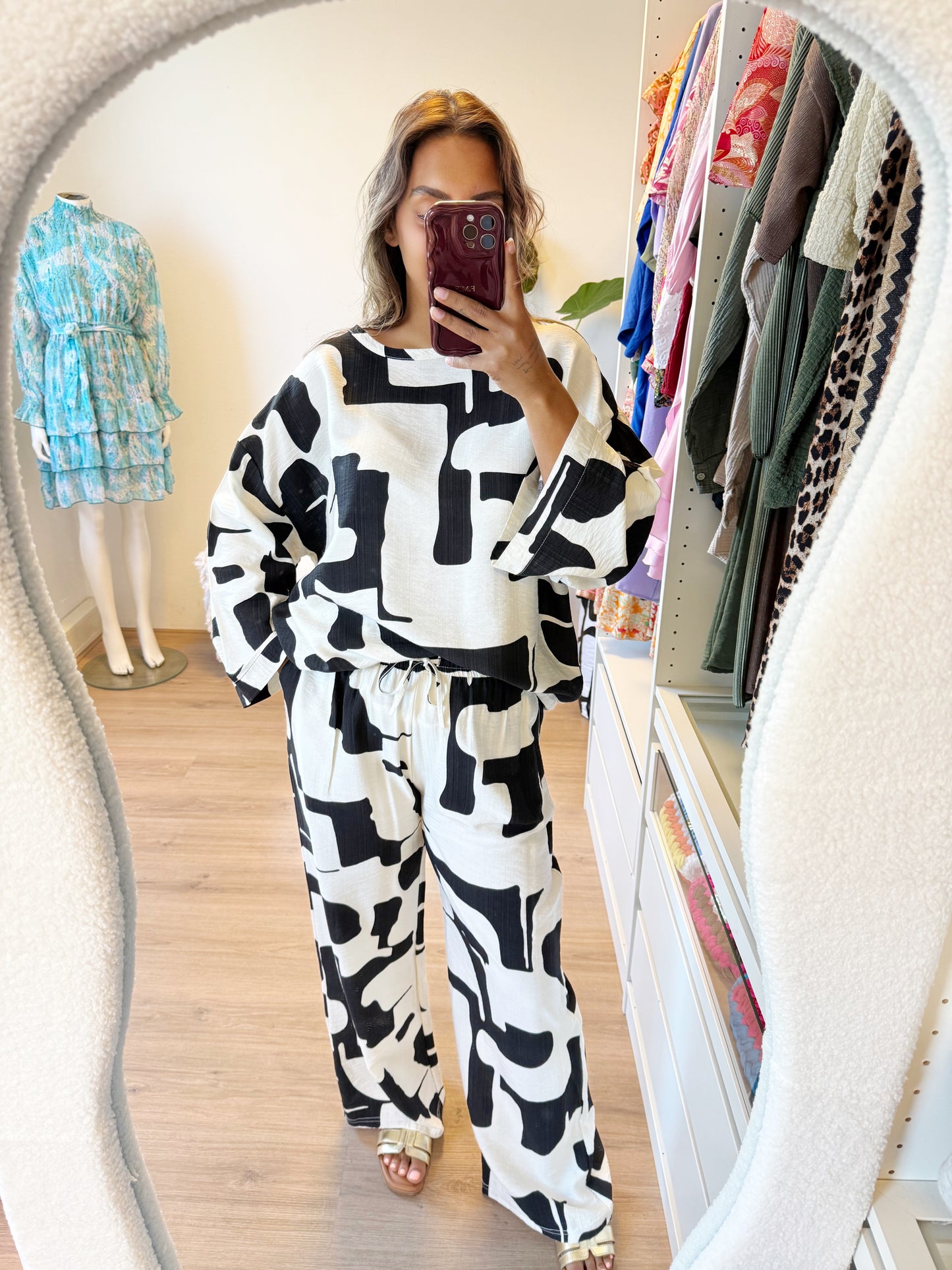 Kiara two piece set offwhite & black
