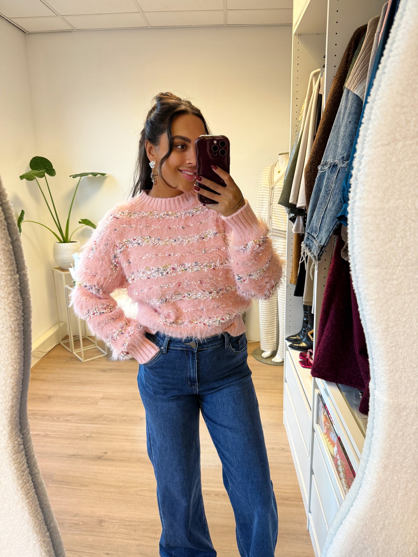Fluffy sweater lichtroze