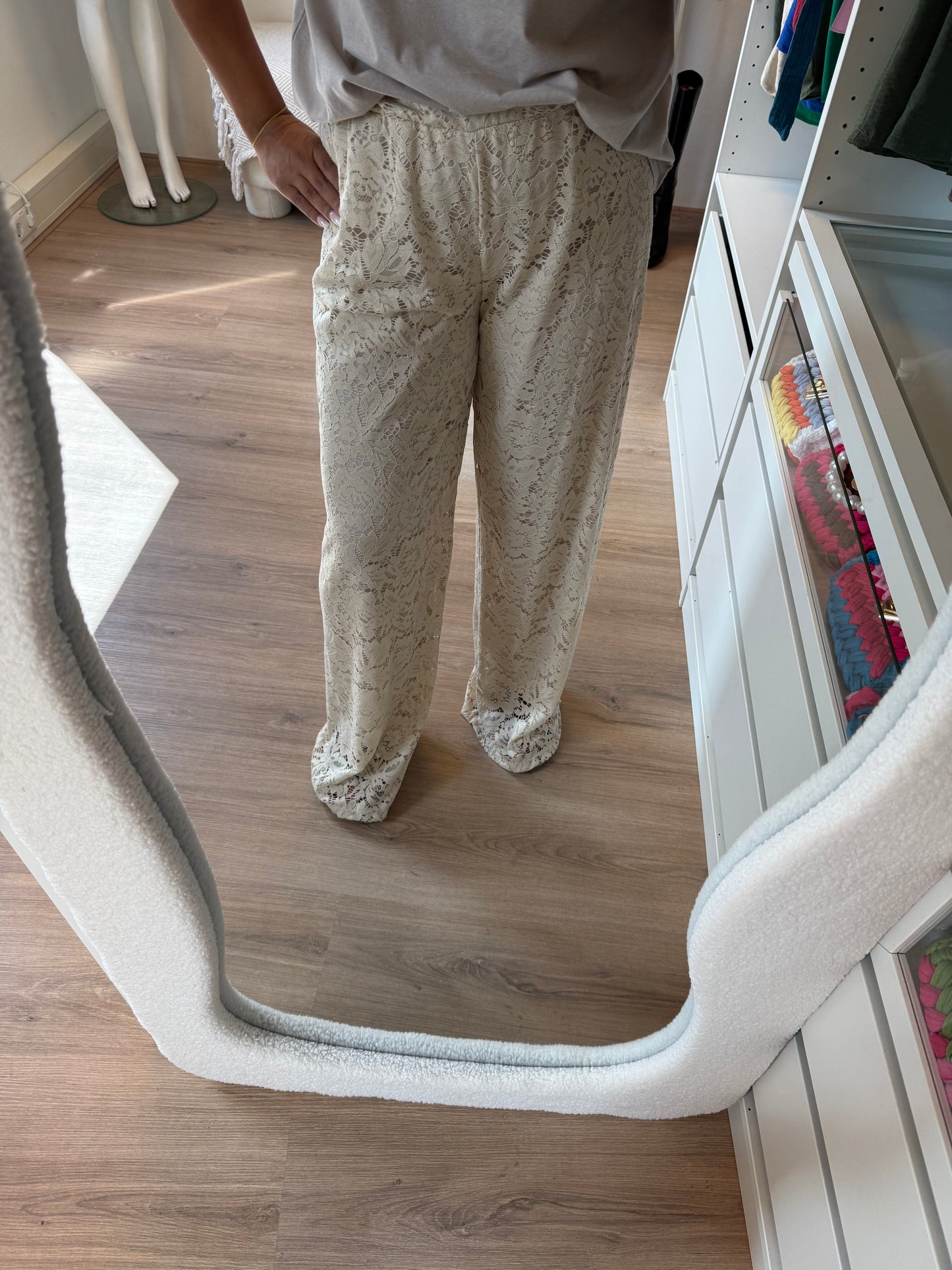 Leah lace pants beige