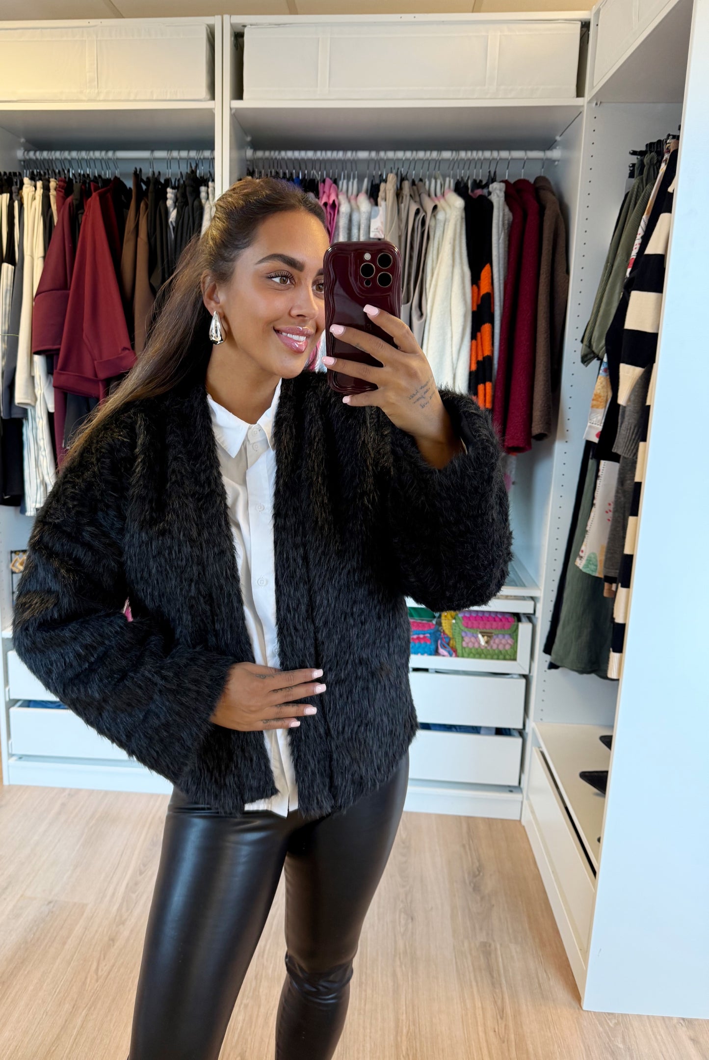 Noor soft faux fur jacket black