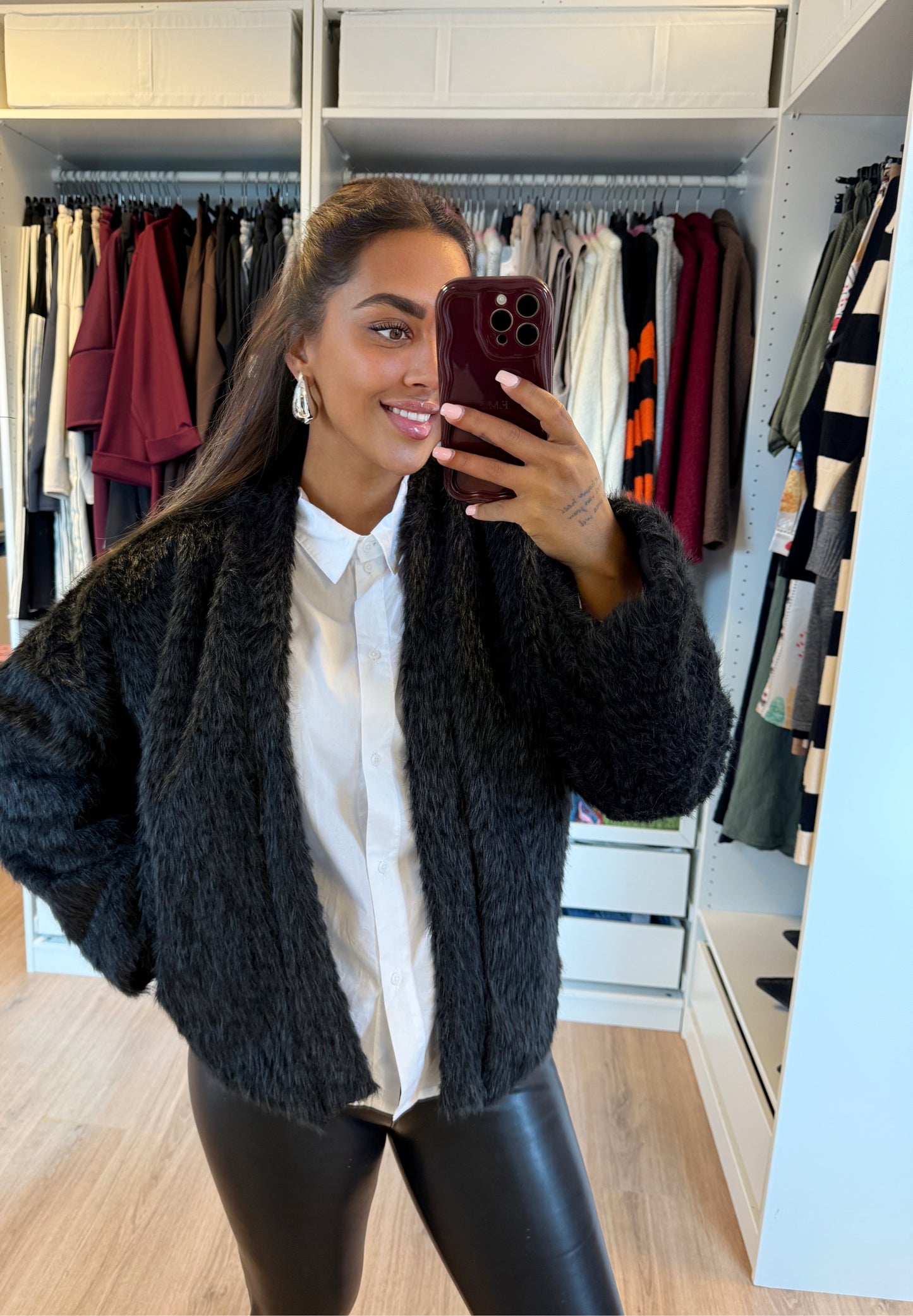 Noor soft faux fur jacket black