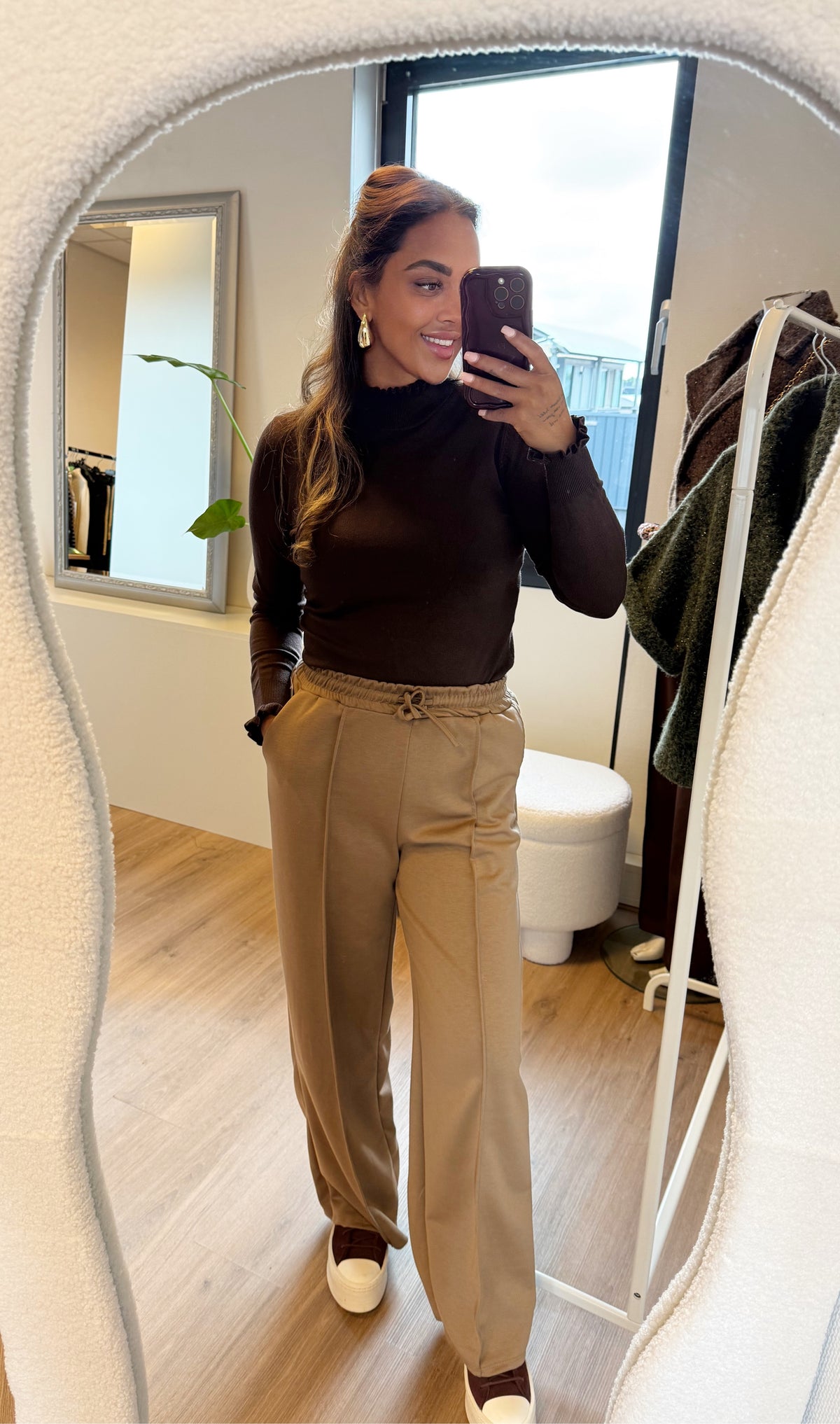 Tailored jogger straight fit camel