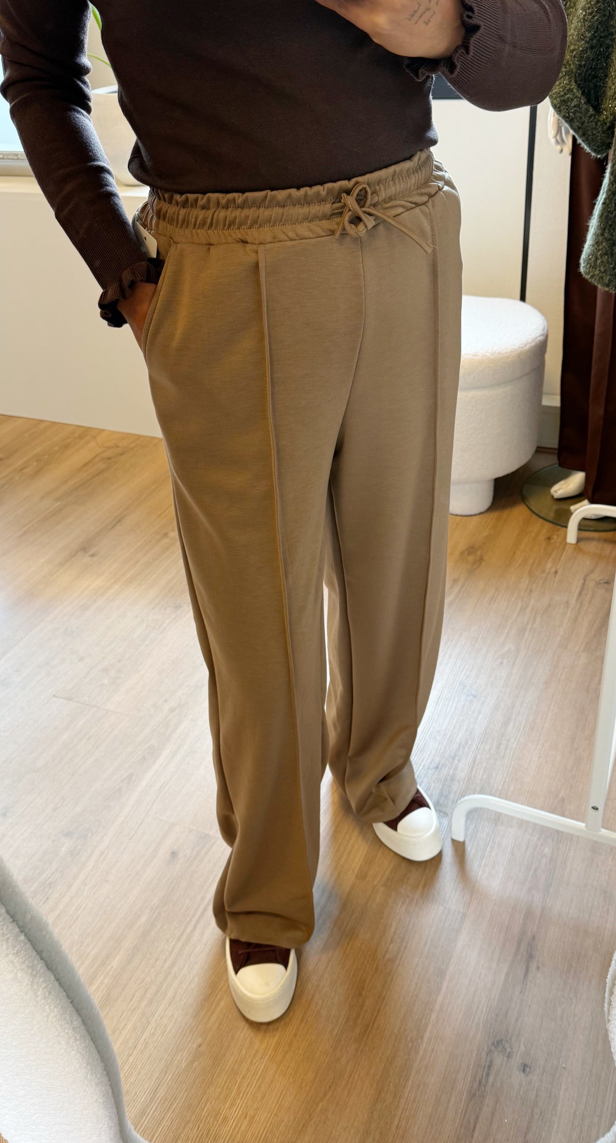 Tailored jogger straight fit camel