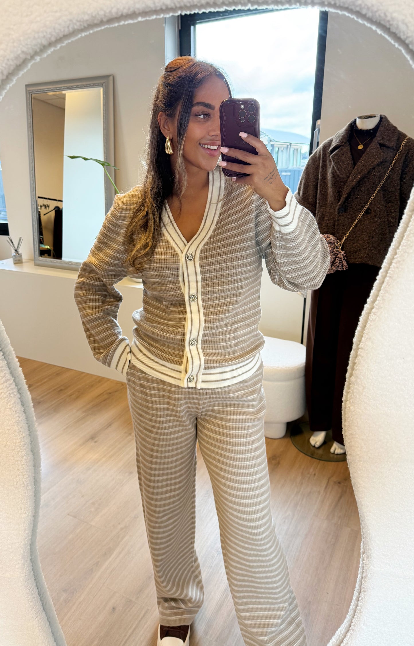 Chanelle luxe two-piece set taupe & white