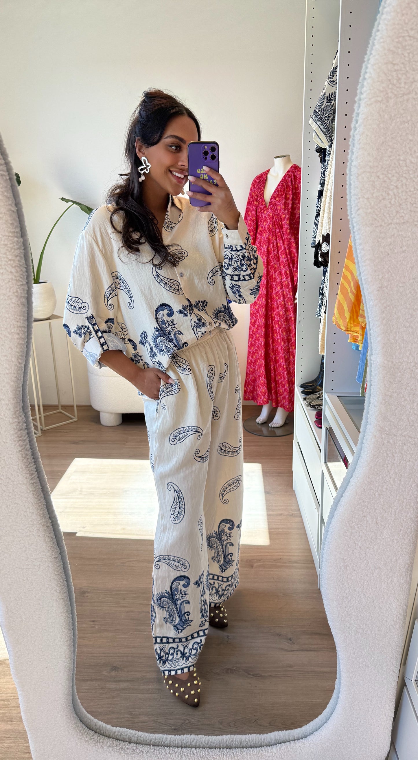 Tweedelig pak met paisley print offwhite