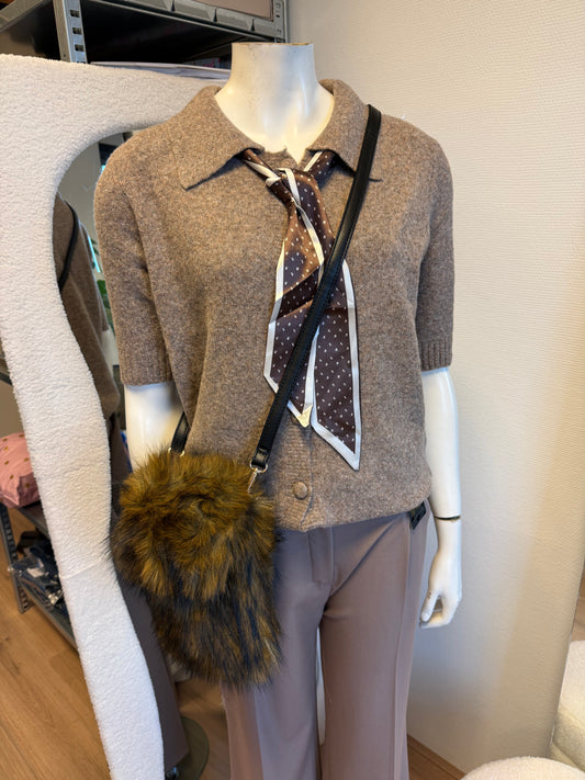 Faux fur telefoon tas bruin/zwart met zwarte strap