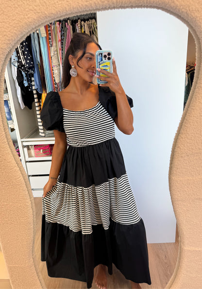 Maxi jurk off shoulder zwart & wit