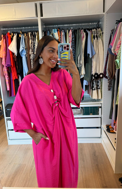 Midi vlinder jurk met kralen en zakken hard roze