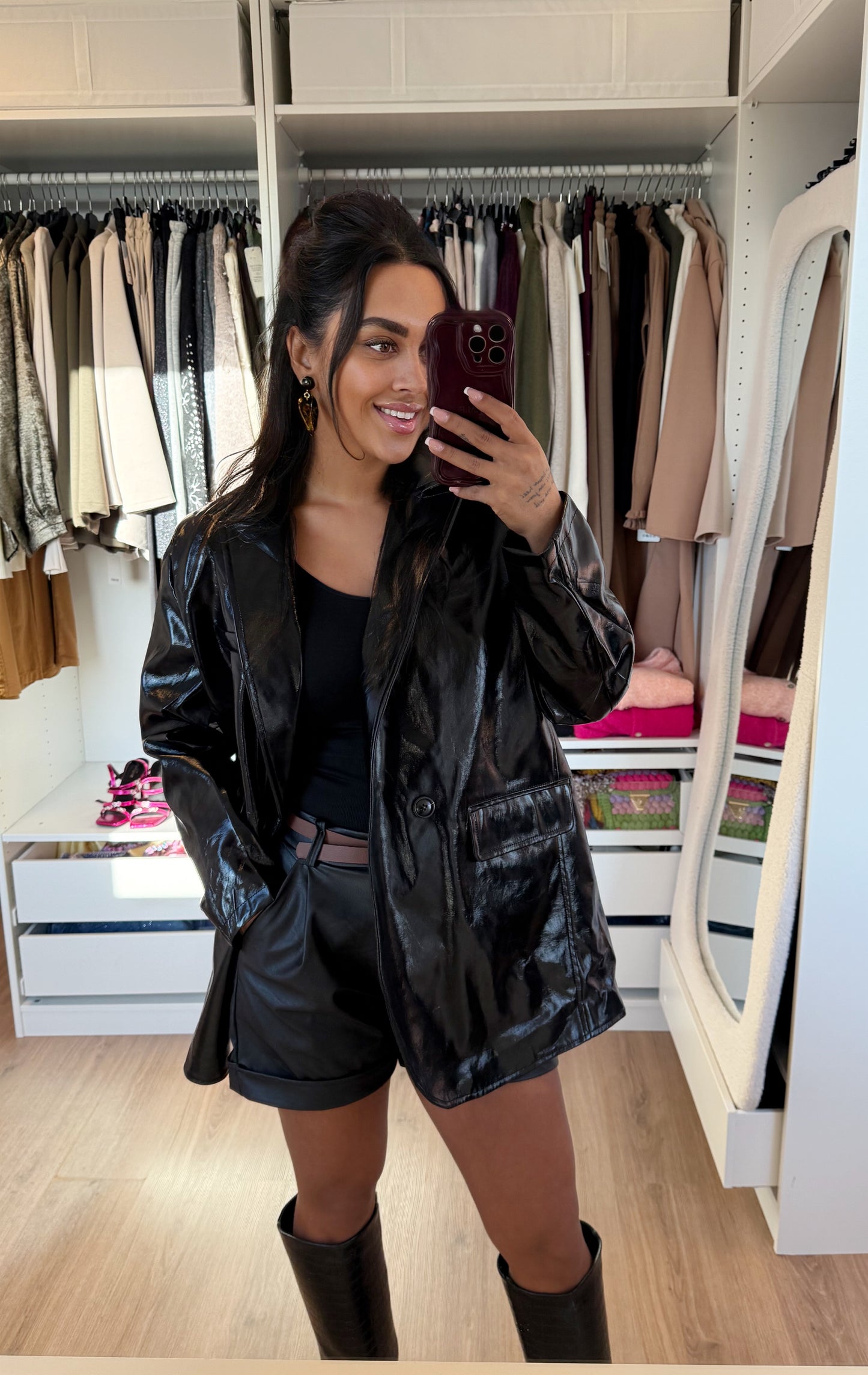 Leatherlook short black