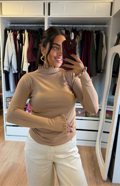 Romy ruffle coltrui camel