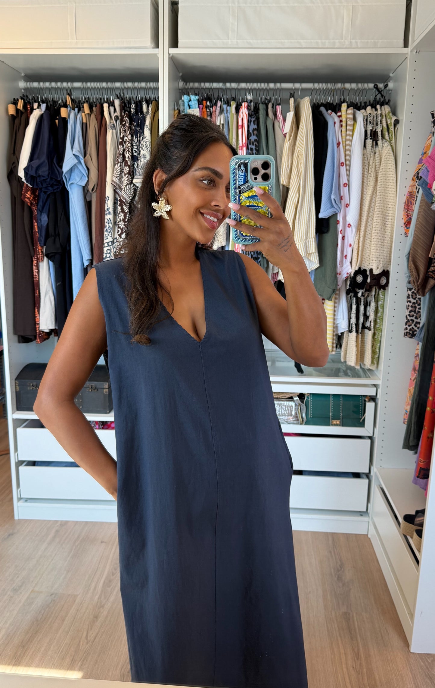 Viscose maxi jurk met vhals & zakken donkerblauw