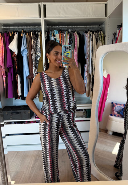 Tweedelige set shiny met print zwart & rood