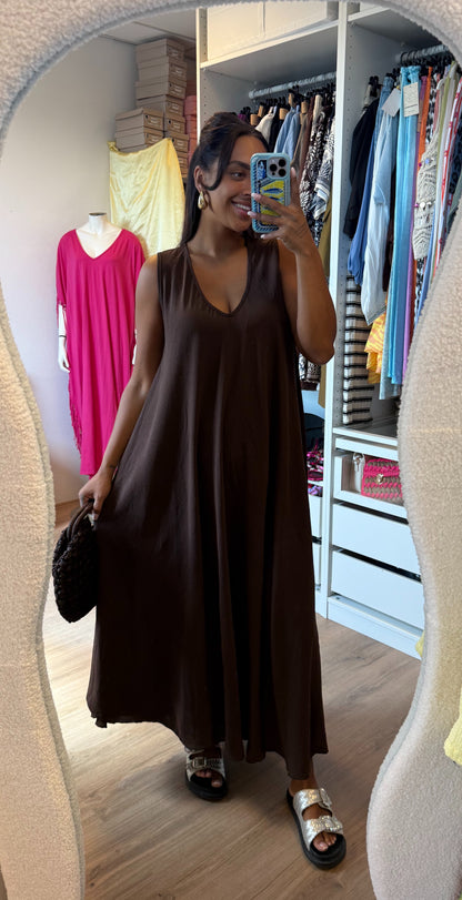 Maxi jurk met v hals choco bruin