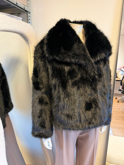 Faux fur jas zwart