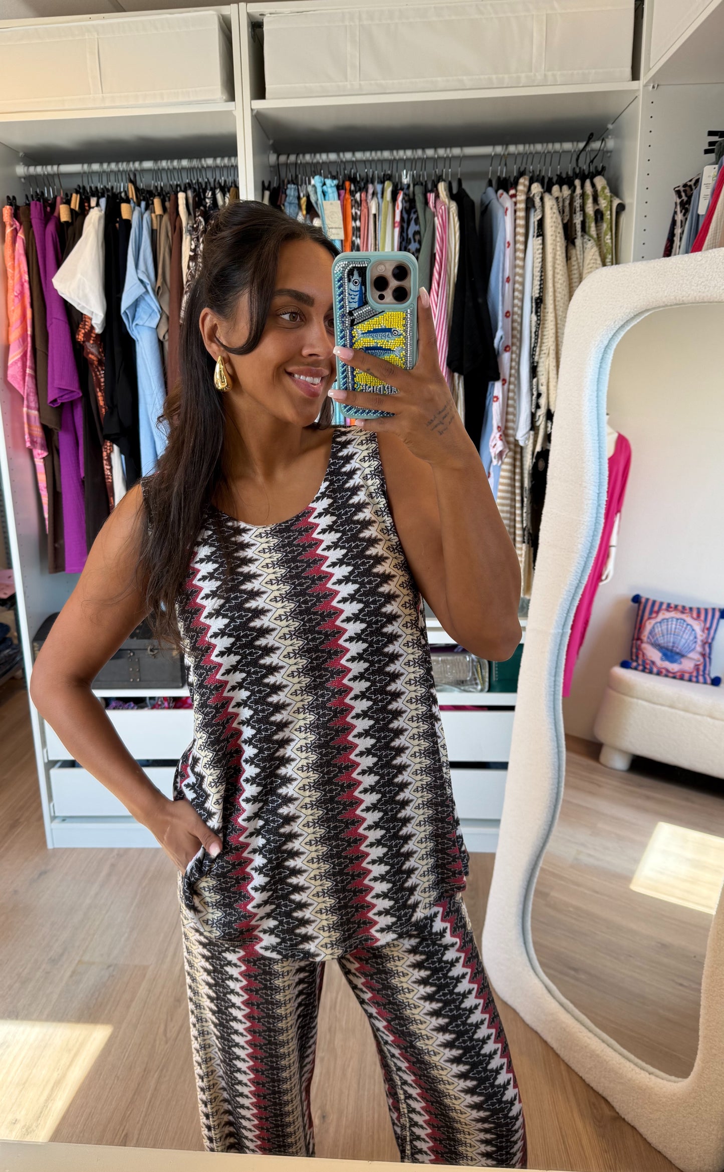 Tweedelige set shiny met print zwart & rood