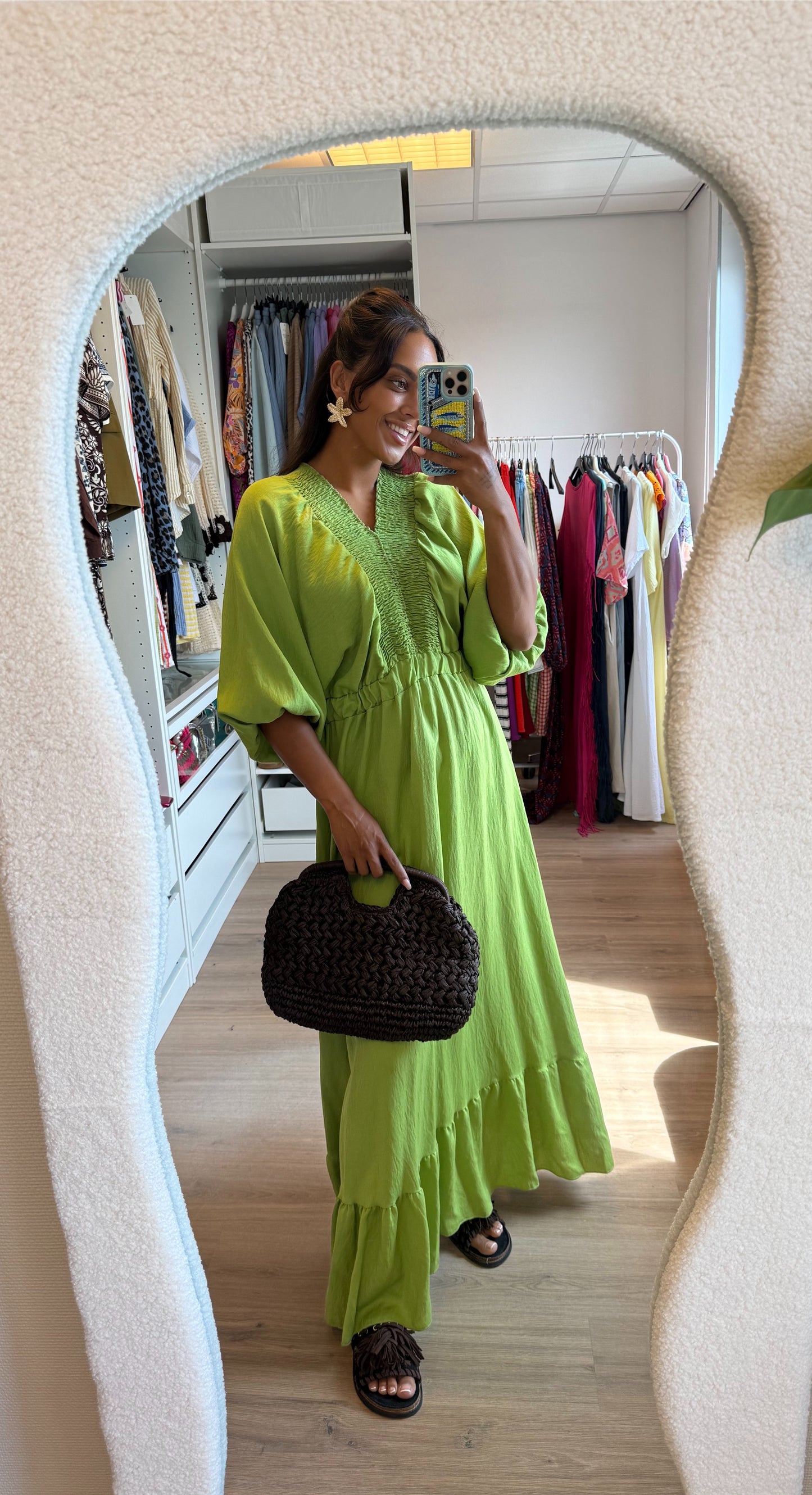 Maxi jurk met vlindermouwen pistache groen