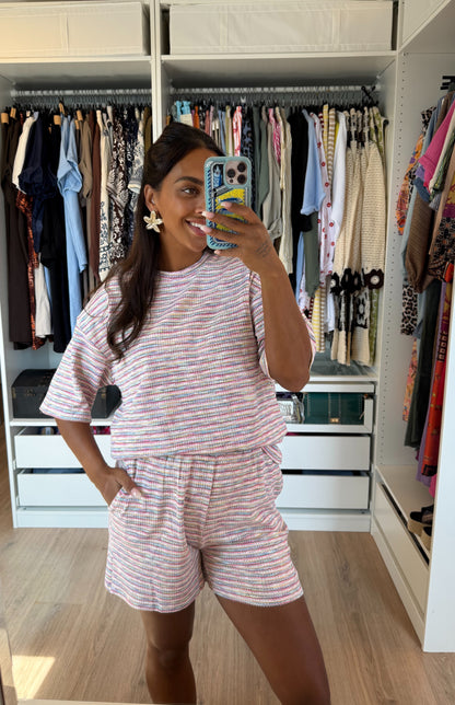 Tweedelige set shirt & short met streepprint roze