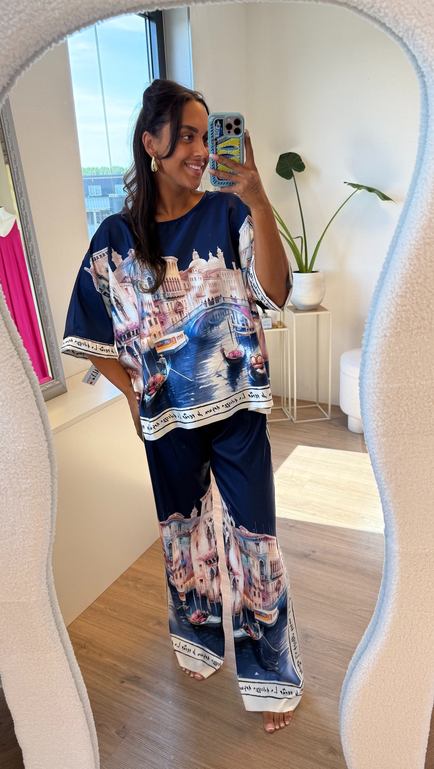 Tweedelige satijn set dolce vita donkerblauw