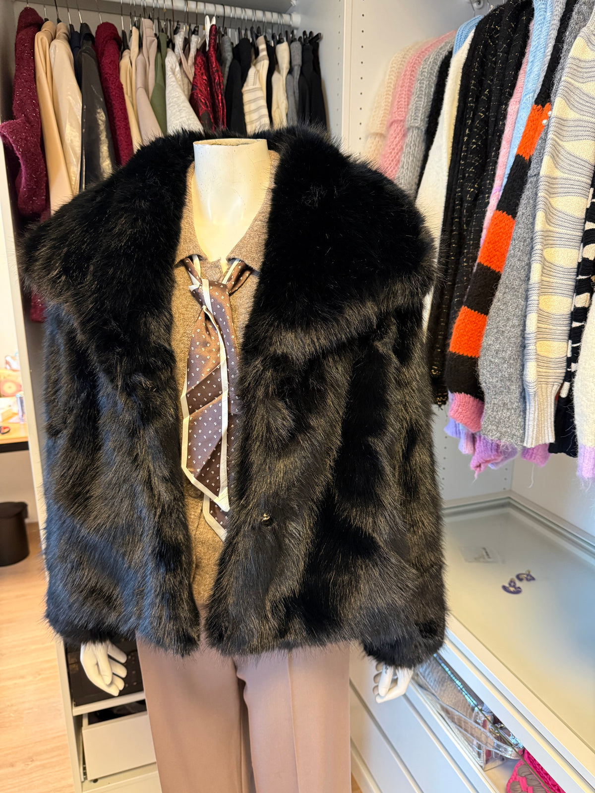 Faux fur jas zwart