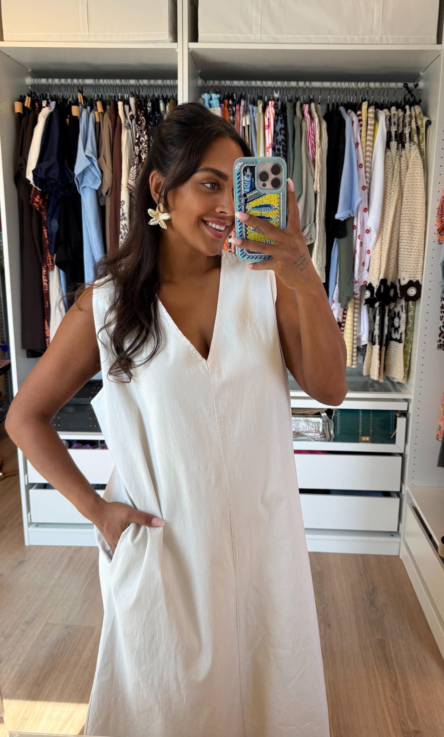Viscose maxi jurk met vhals & zakken beige