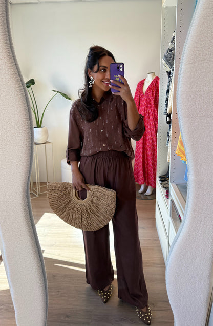 Tweedelig pak met strass choco bruin