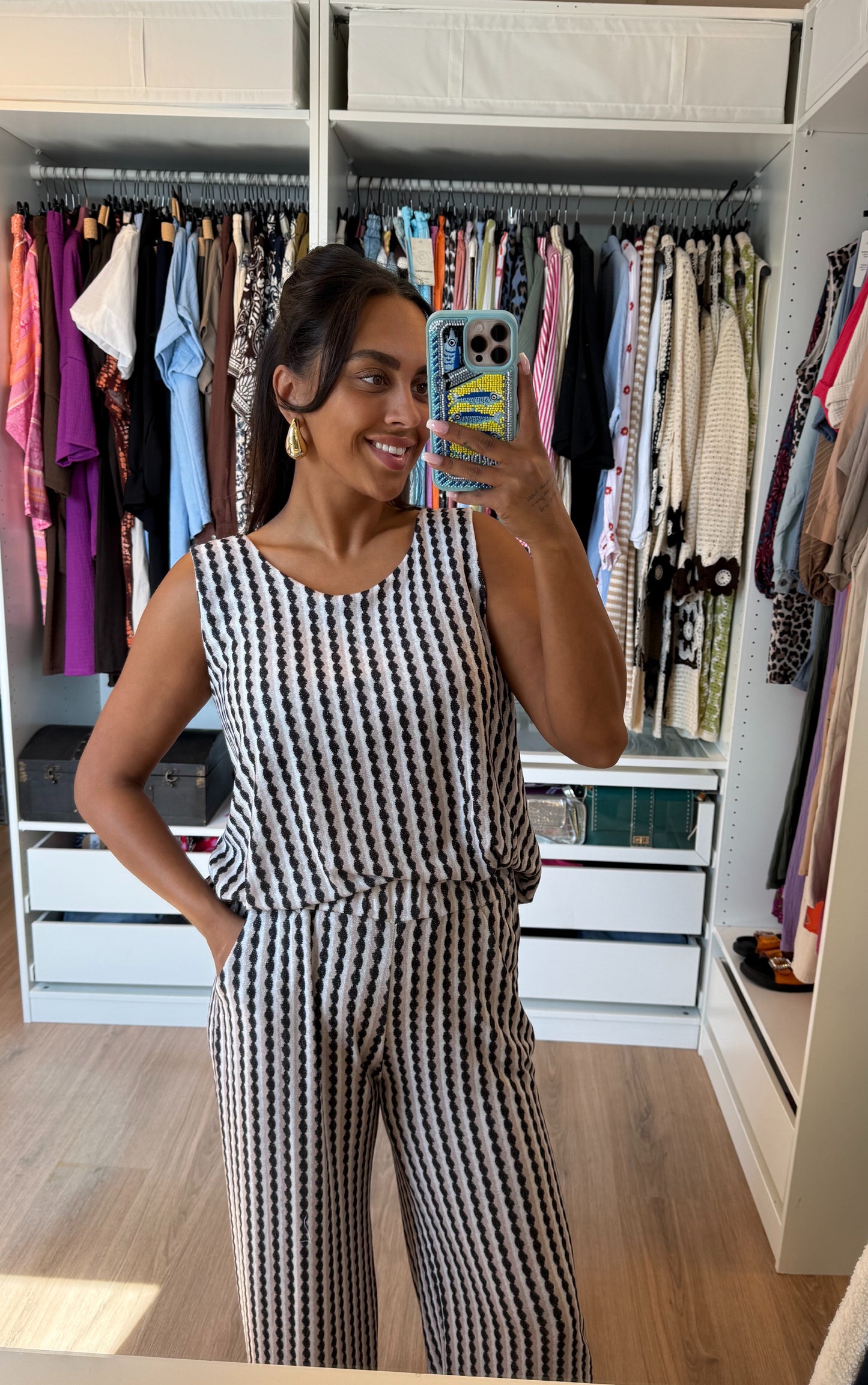 Tweedelige set shiny met print beige & zwart