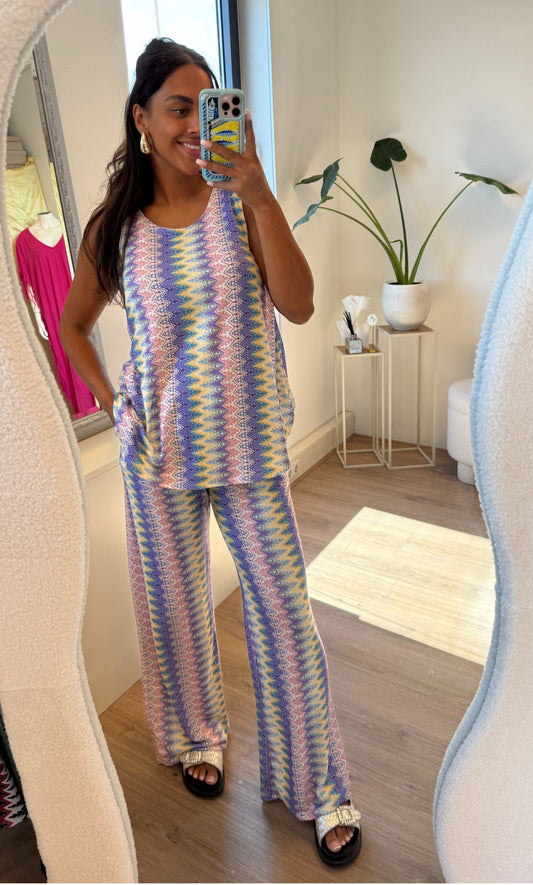 Tweedelige set shiny met print lila & geel