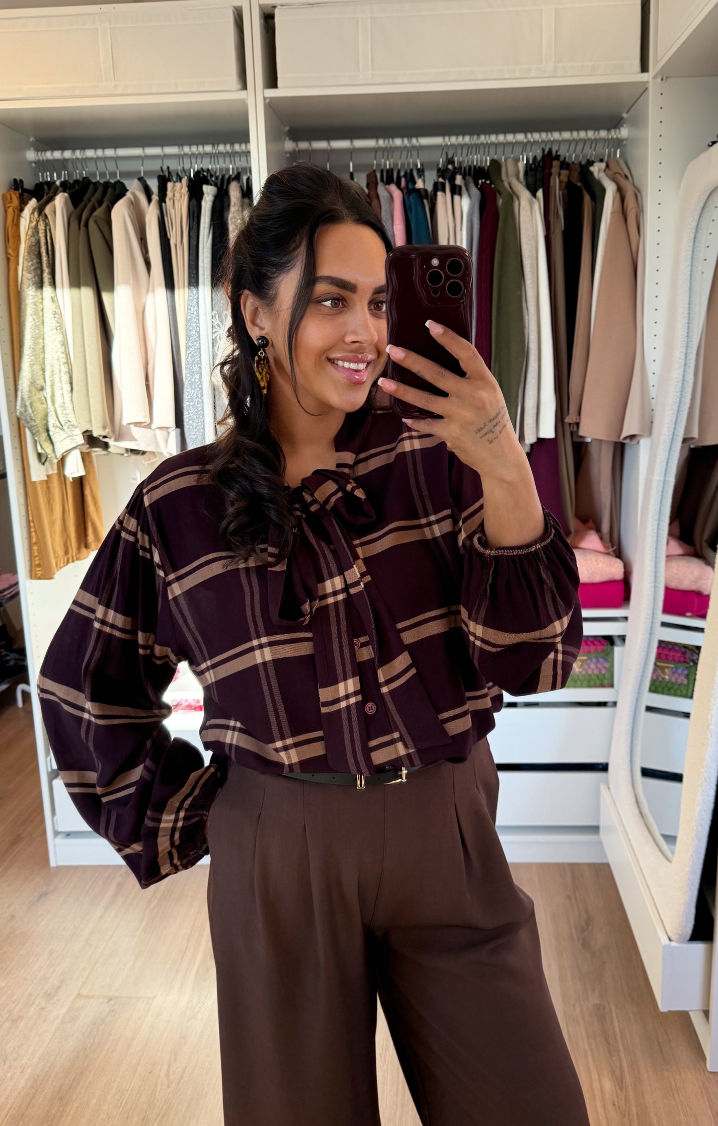 Ruit blouse met strik choco bruin & camel