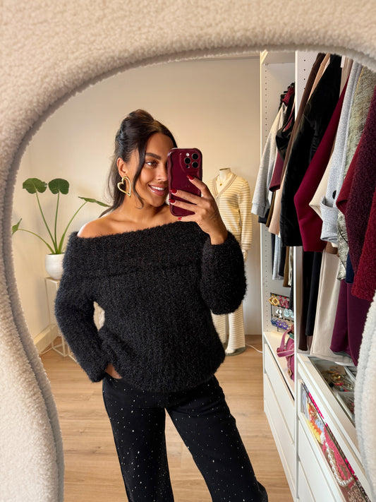 Amber off-shoulder knit black