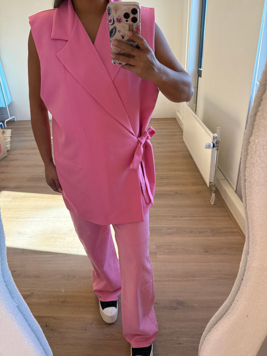 Charlotte bow gilet pink