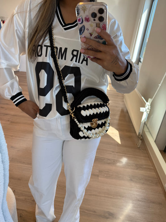 Olivia braided bag black & white