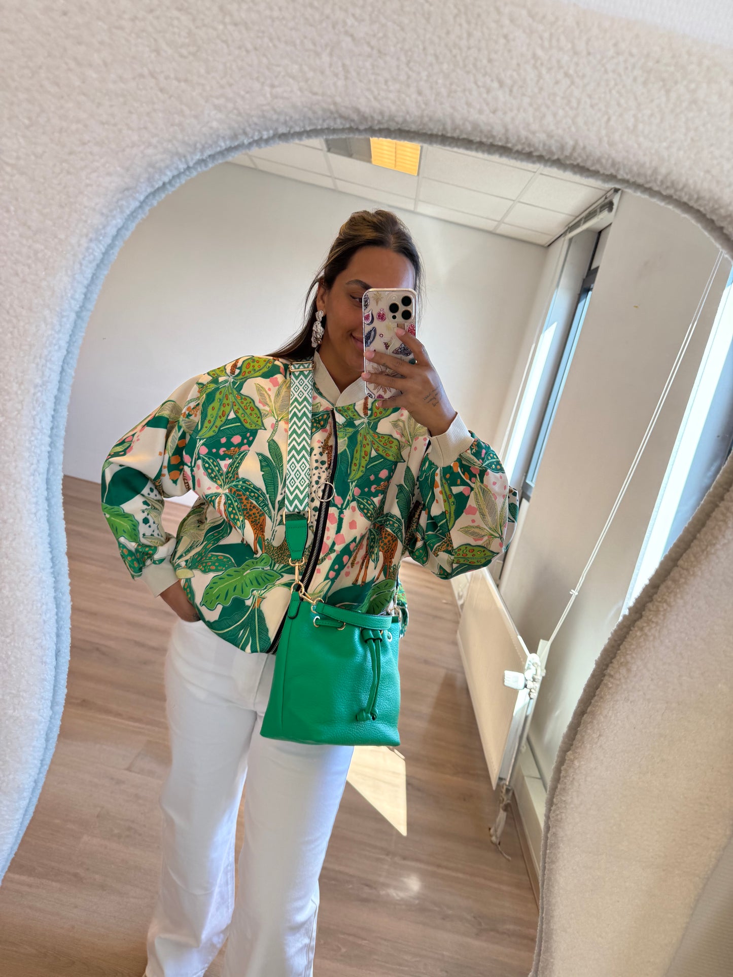Bucket bag bright green
