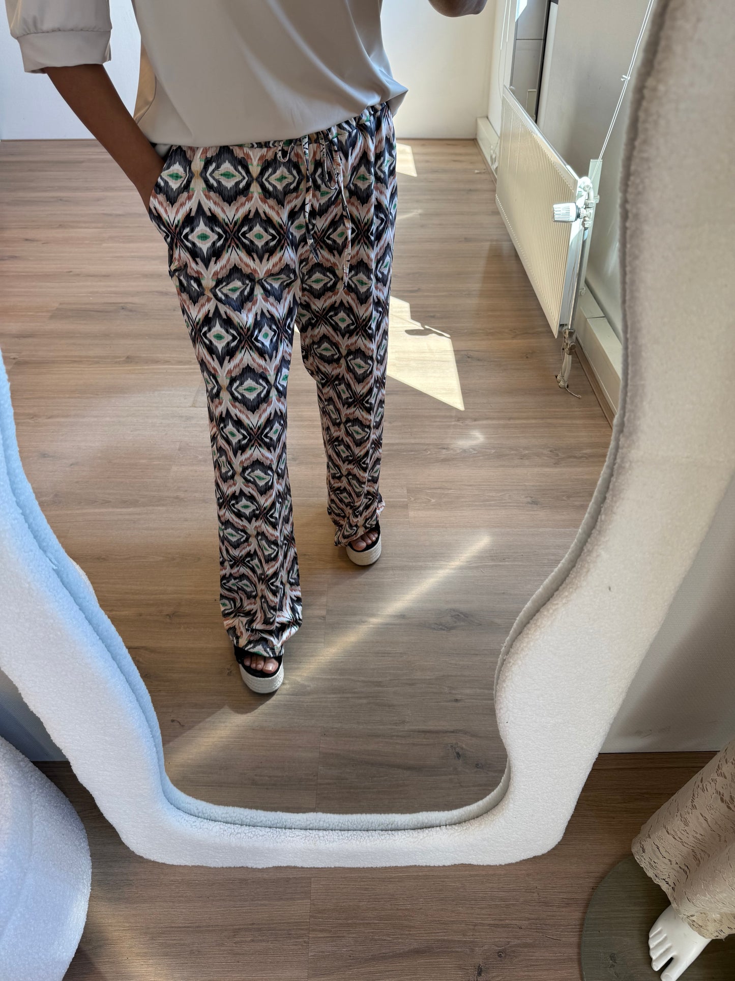 Tiffany travel pants beige-black-green