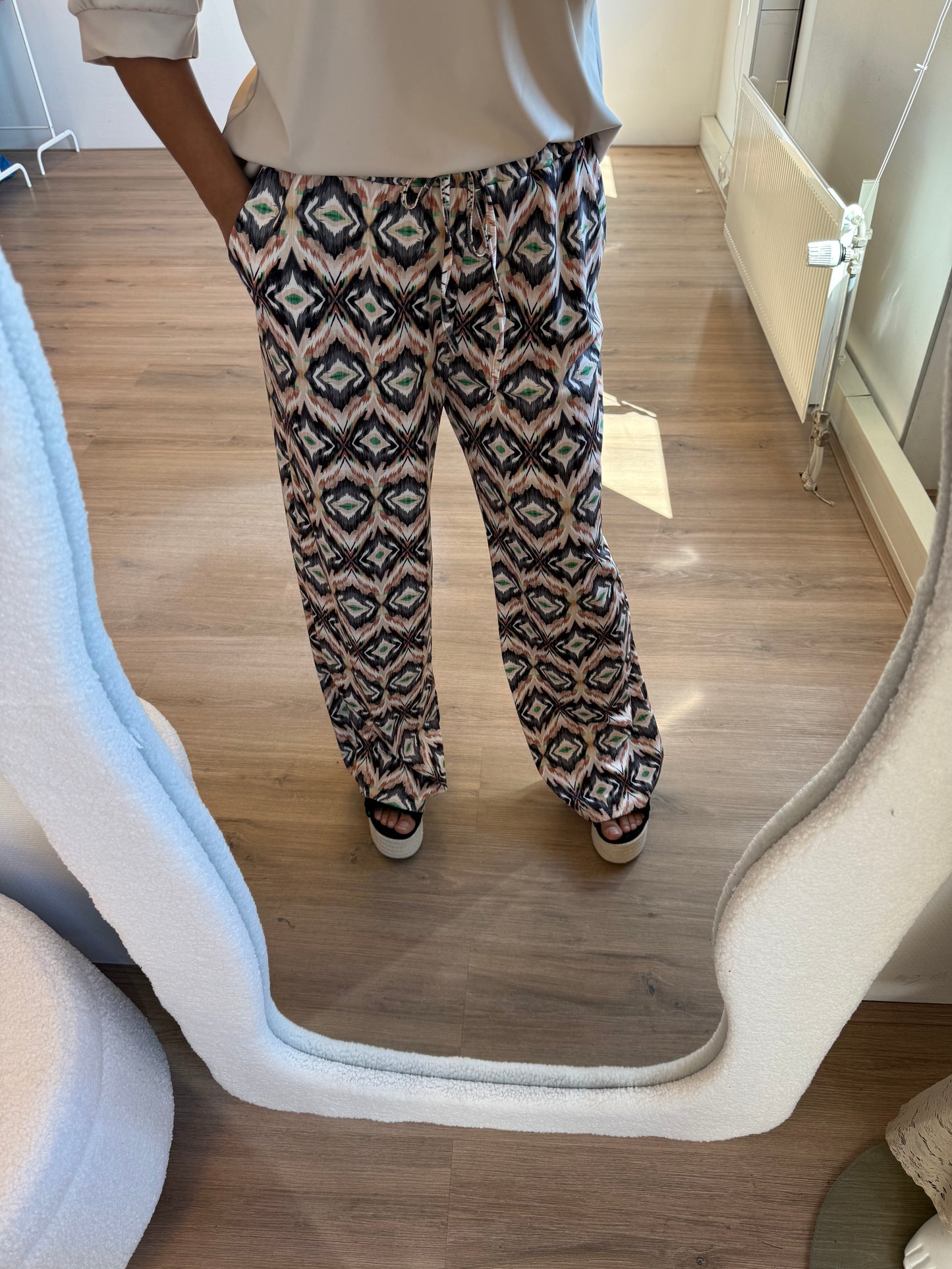 Tiffany travel pants beige-black-green