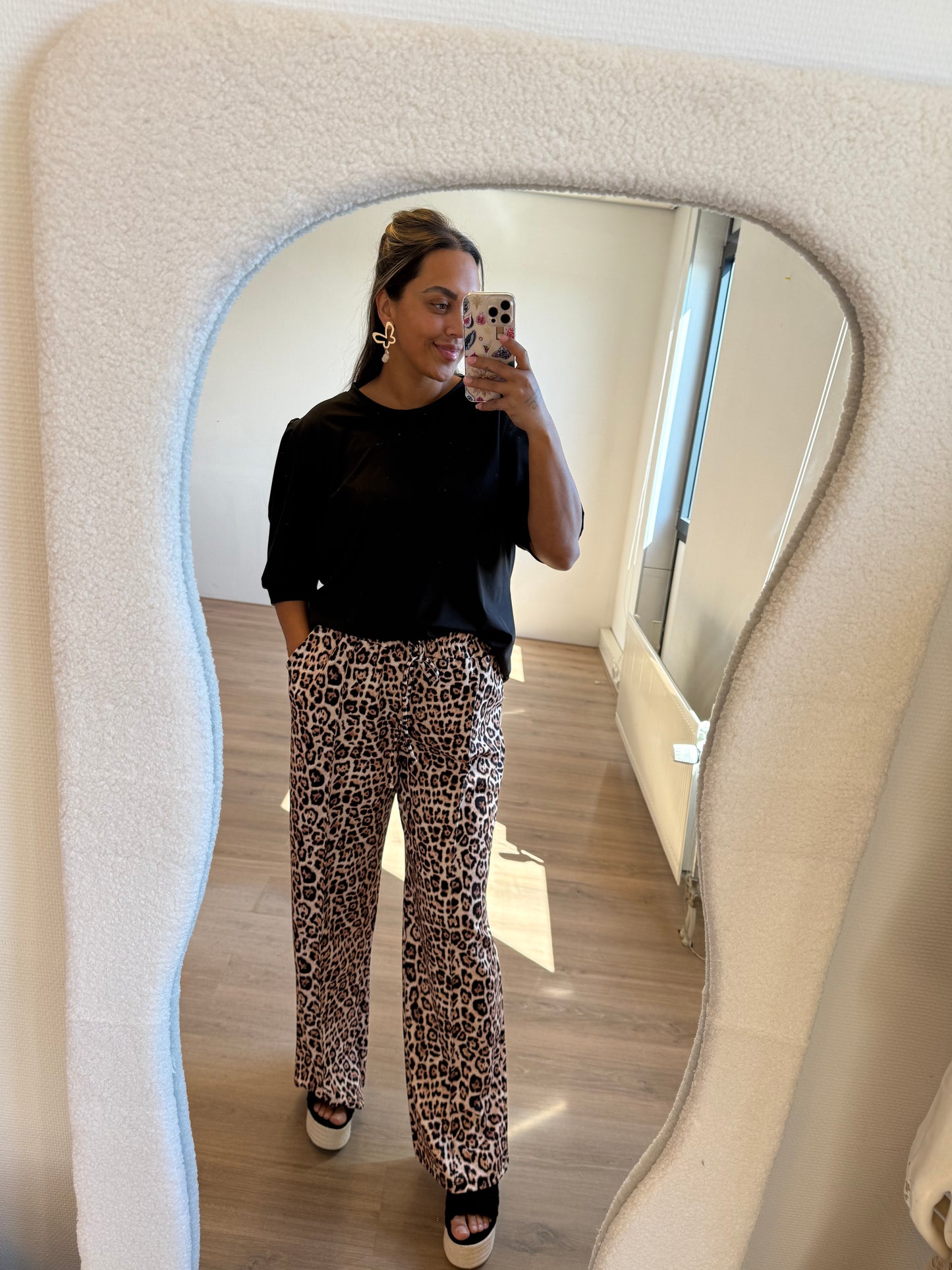 Bella travel top black