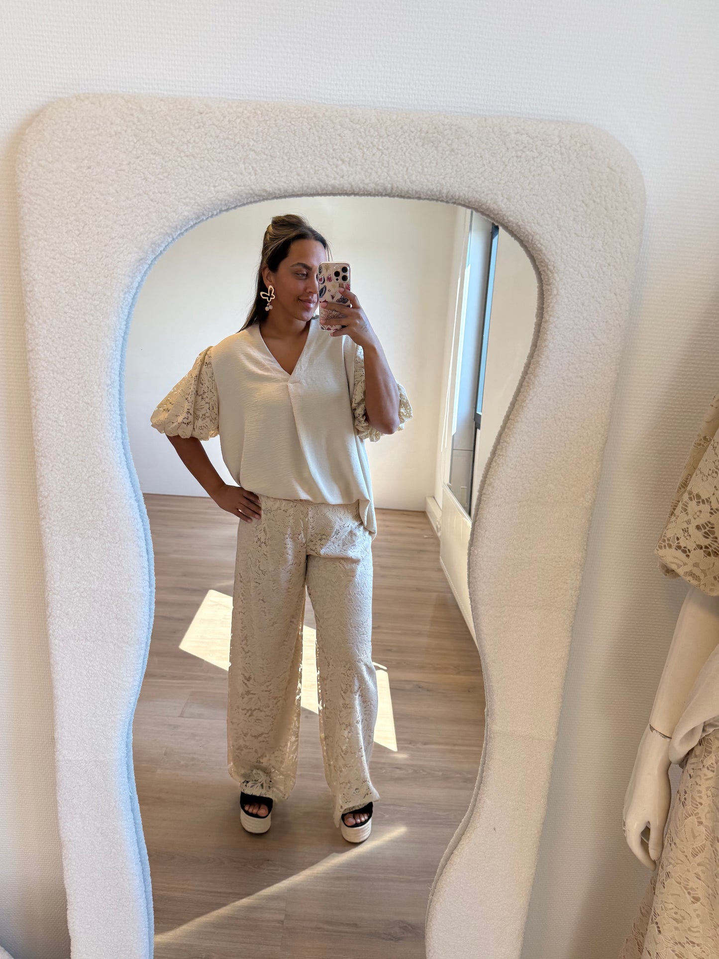 Leah lace pants beige