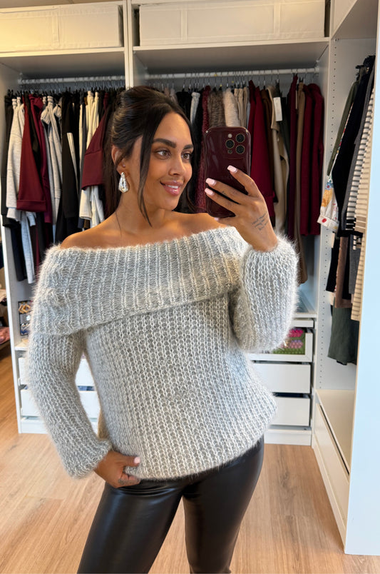 Amber off-shoulder knit grey