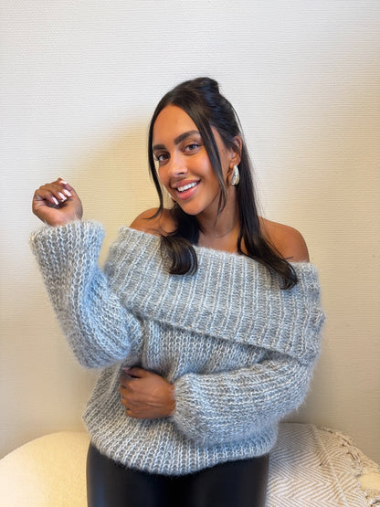 Amber off-shoulder knit grey